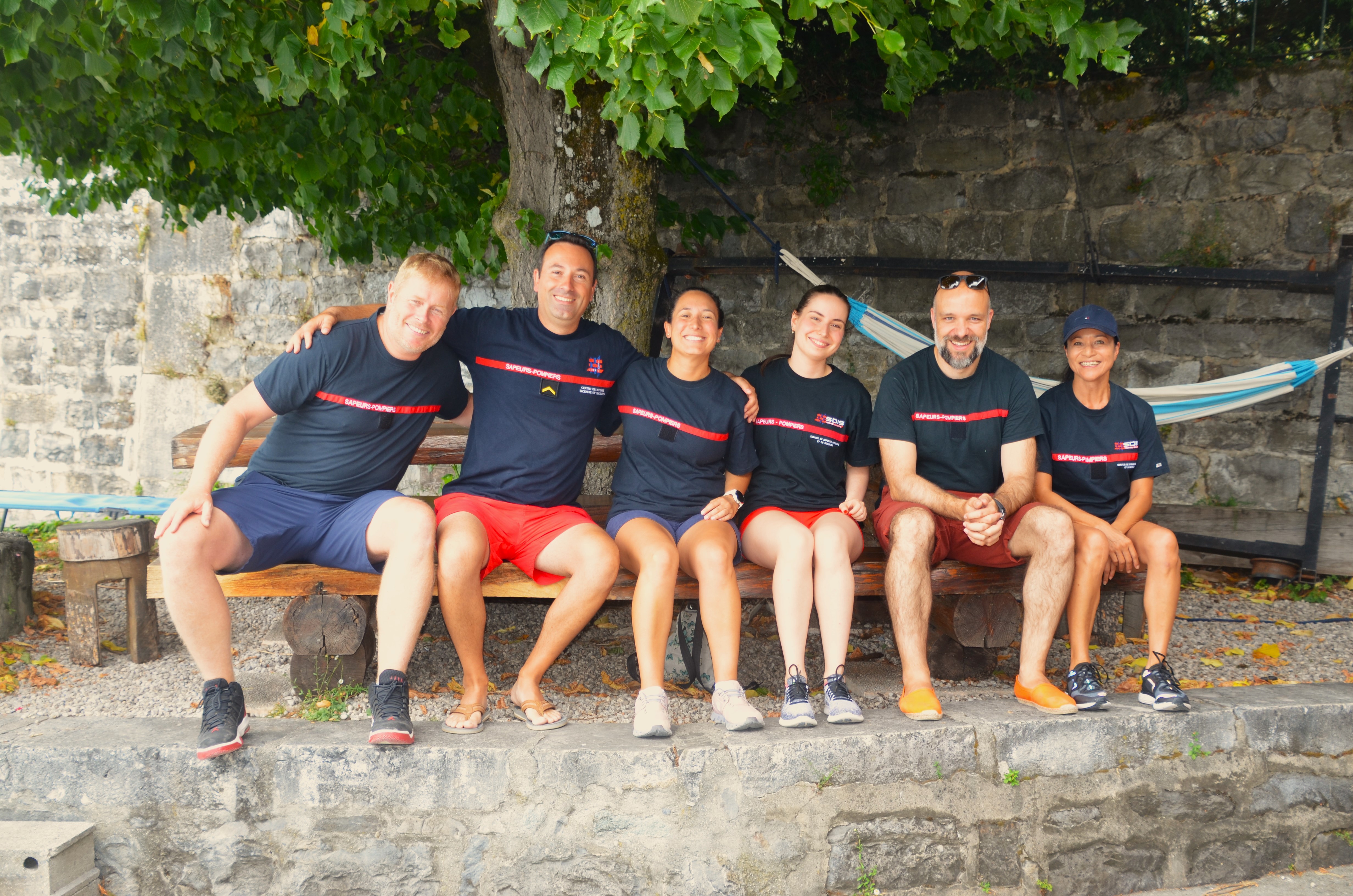 Photo de l'équipe avant le départ