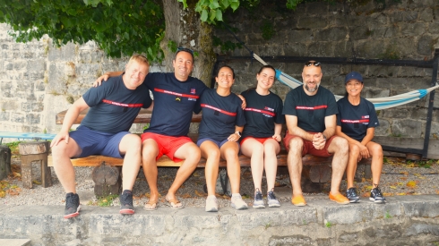 Photo de l'équipe avant le départ